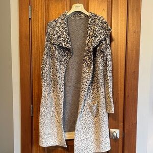 Athleta Women's Black and White Cardigan